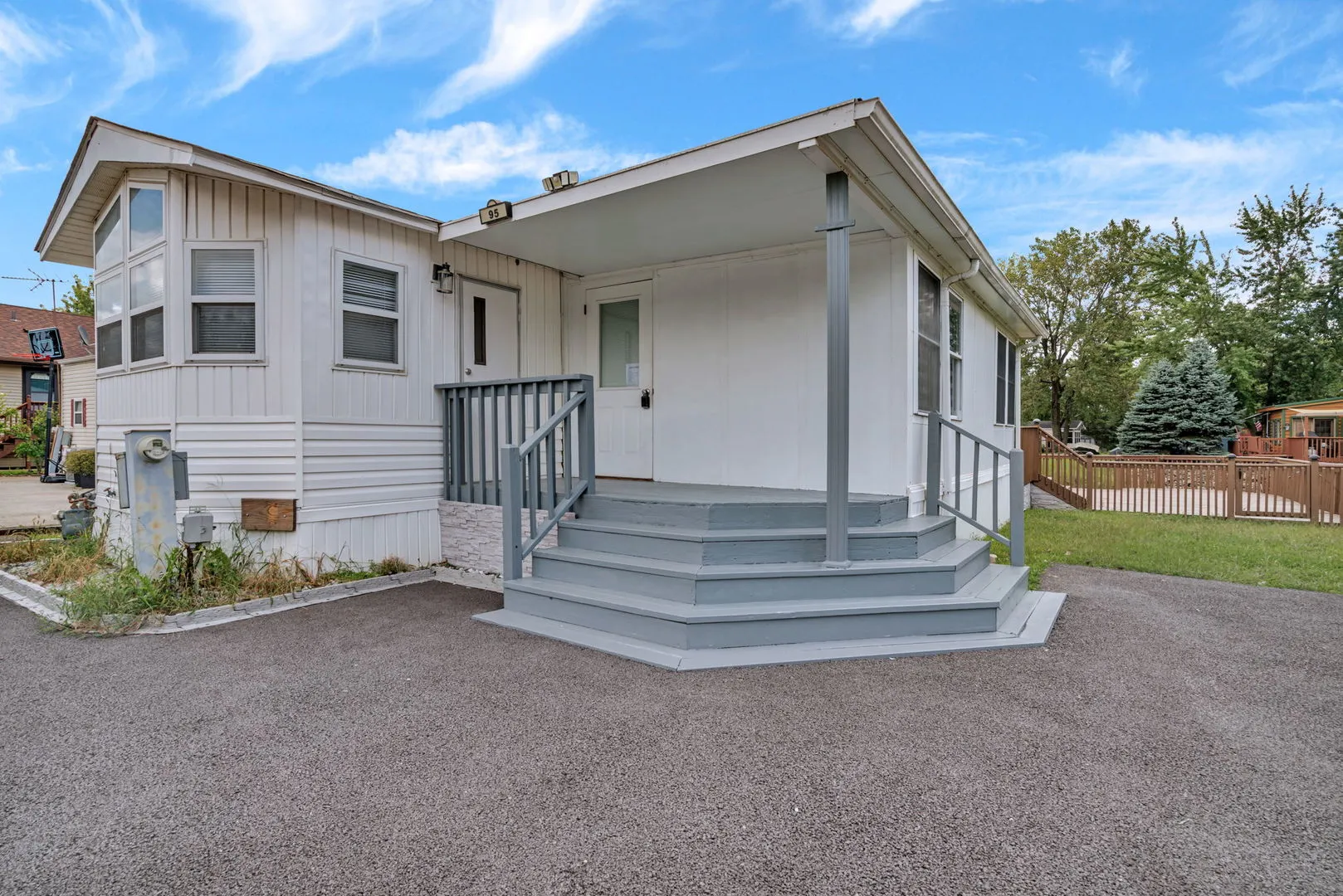 95 Smallmouth Lane IL