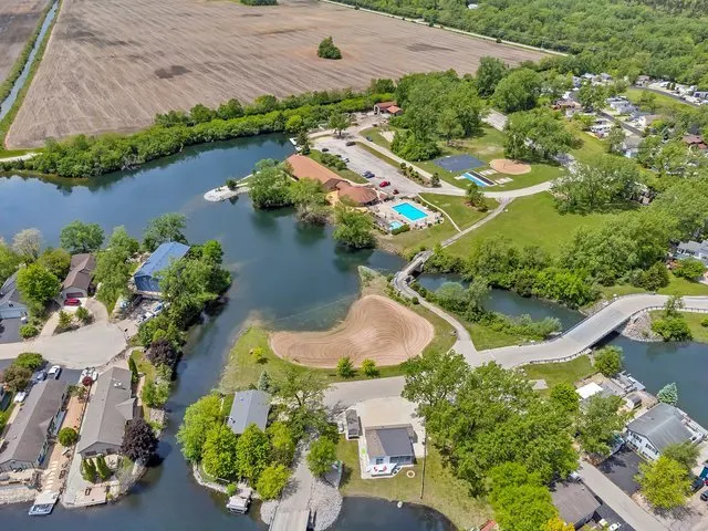 95 Smallmouth Lane IL