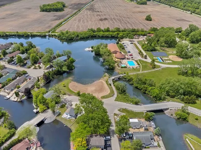 95 Smallmouth Lane IL
