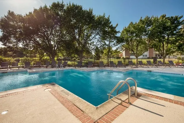 1650 Buttonwood Circle 3126 IL