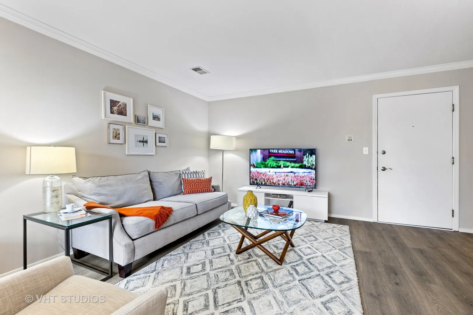 1650 Buttonwood Circle 3126 IL