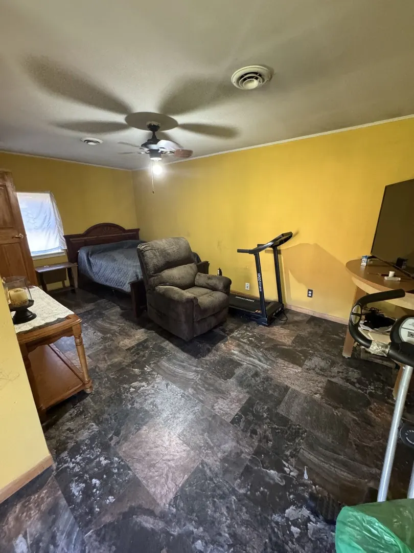 1304 12th Avenue IL
