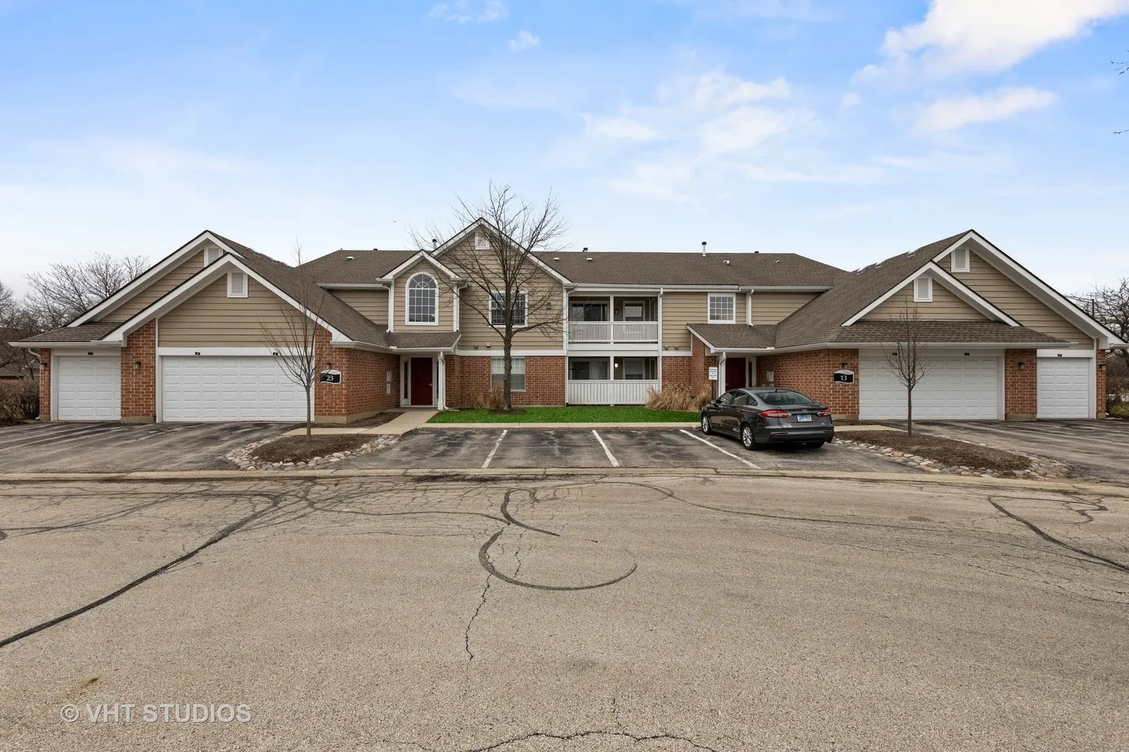 53 Azalea Drive 1526 IL
