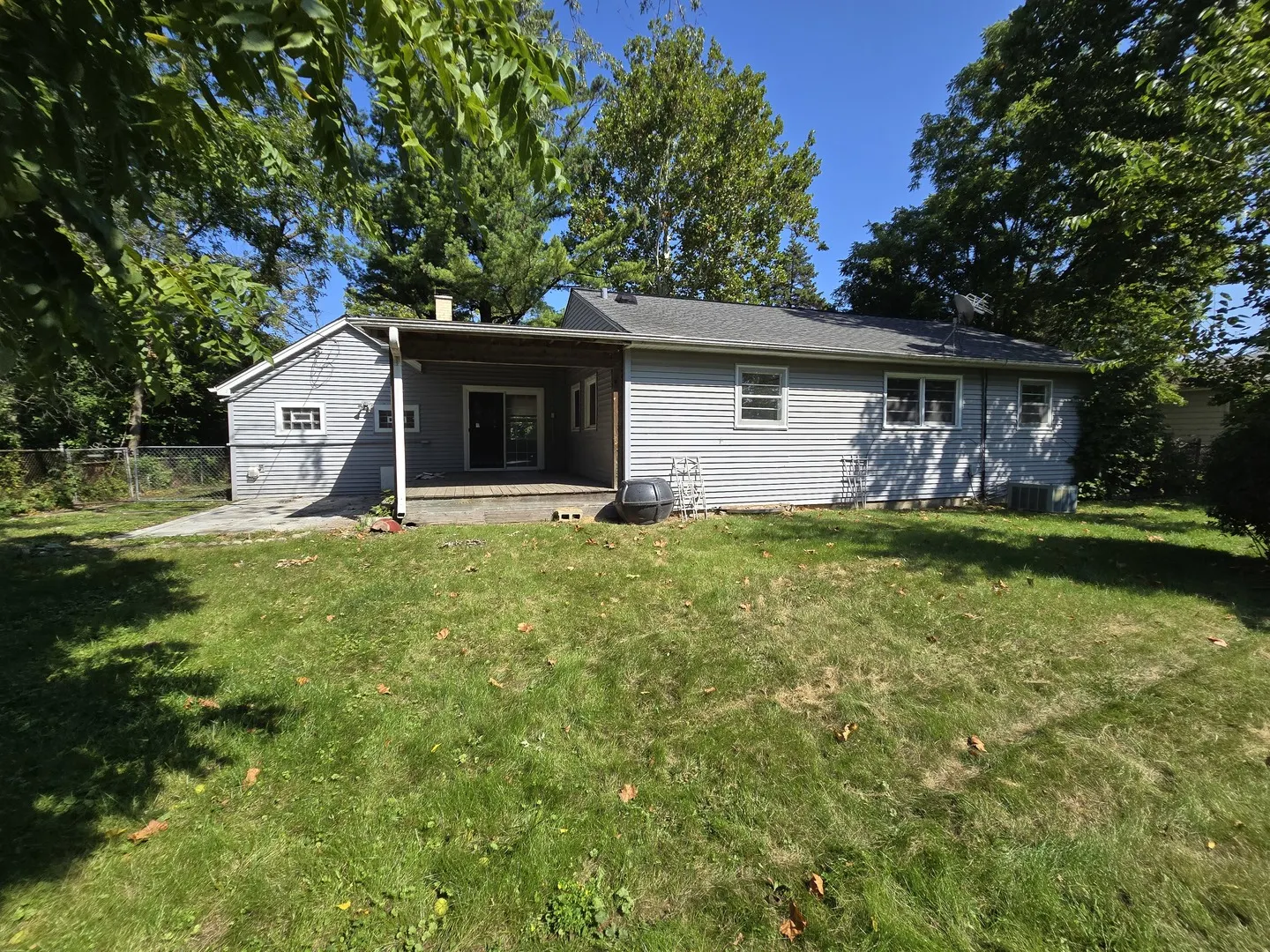 901 E Krage Drive IL