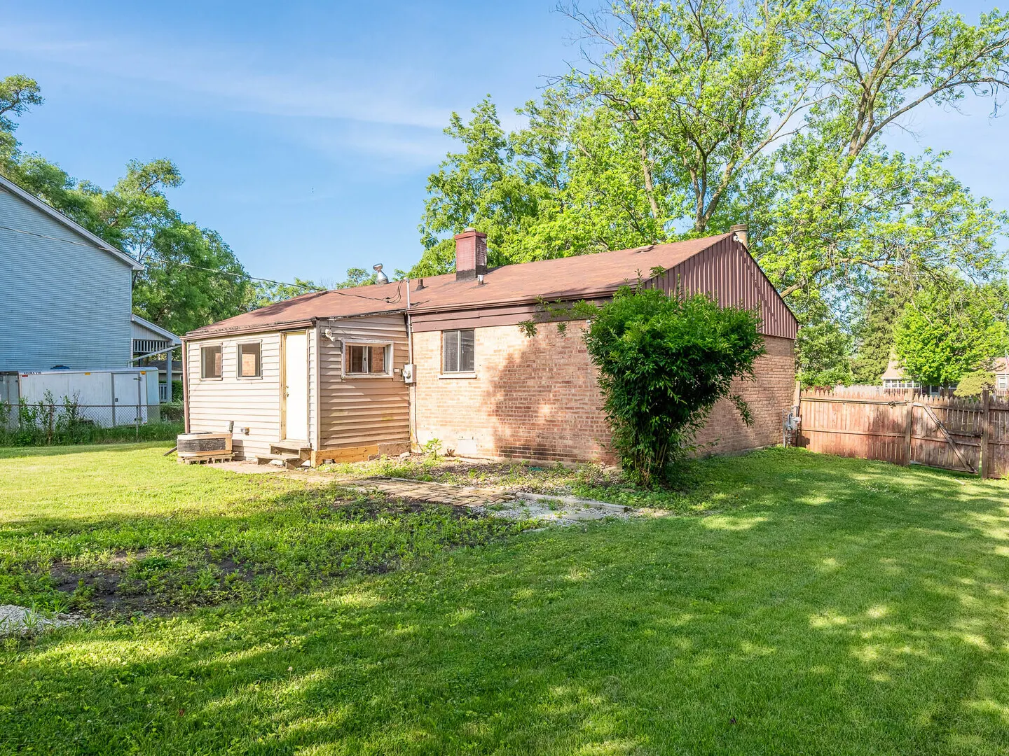 15117 La Crosse Avenue IL