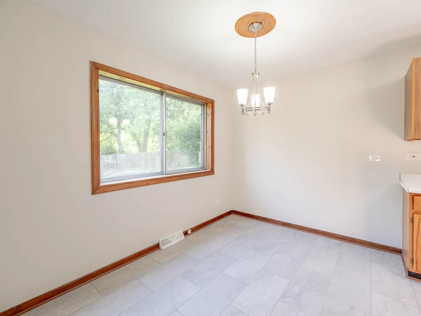 15117 La Crosse Avenue IL