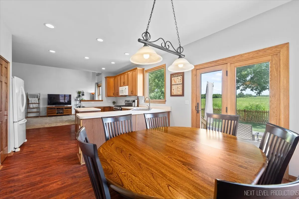 209 Somerset Drive IL