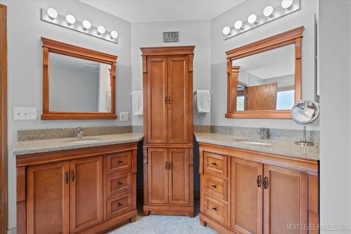 209 Somerset Drive IL