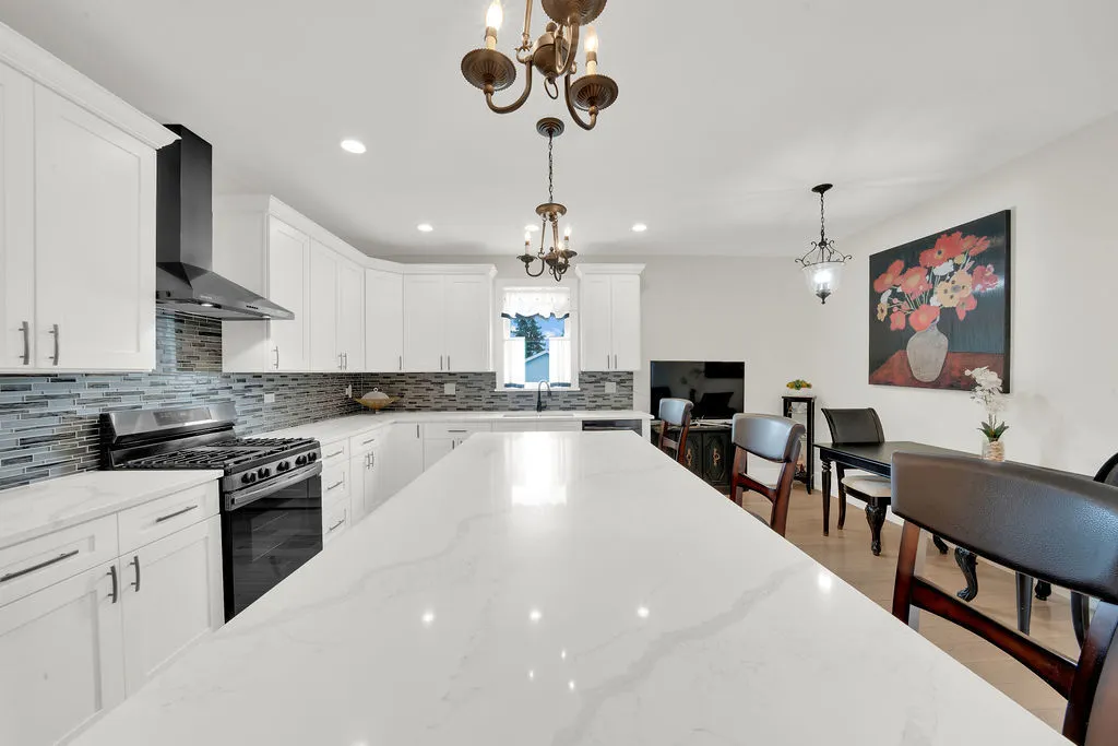 8332 S 78th Court IL