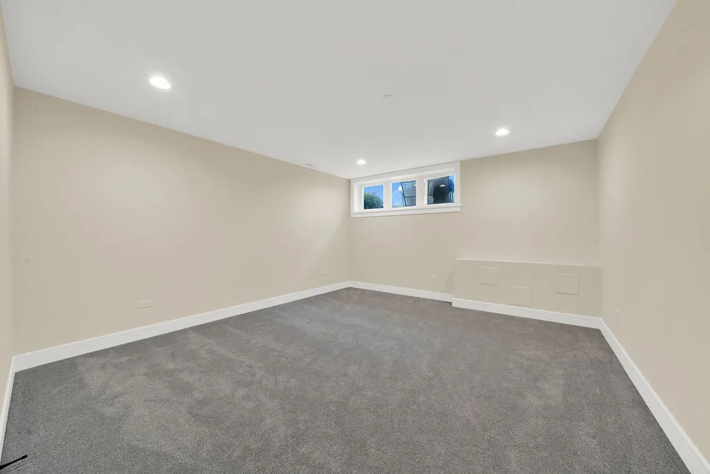 8332 S 78th Court IL