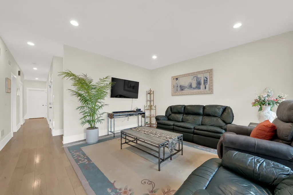 8332 S 78th Court IL