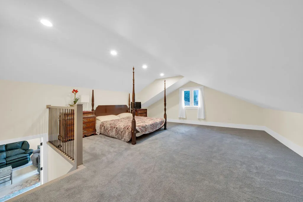 8332 S 78th Court IL