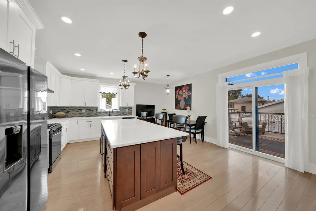 8332 S 78th Court IL