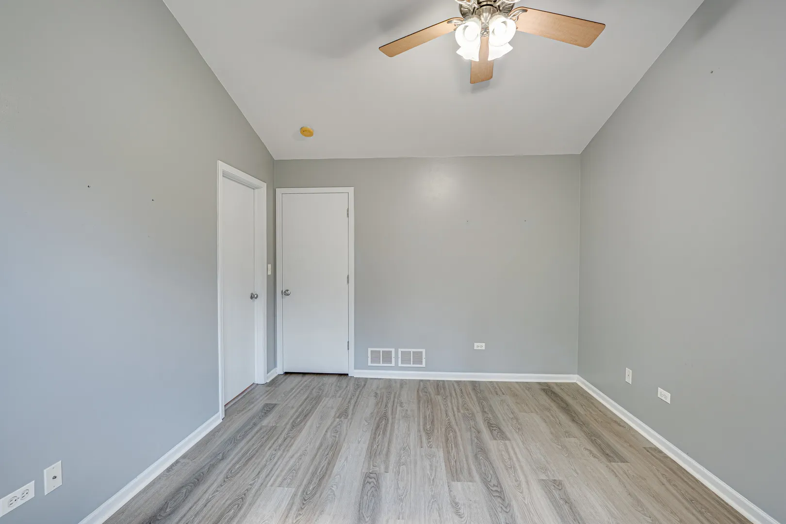 2855 Vernal Lane IL