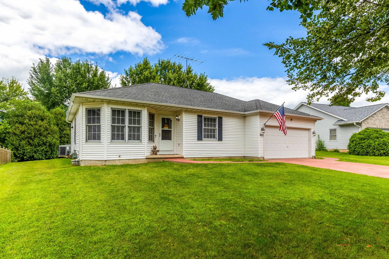 807 Aspen Way IL