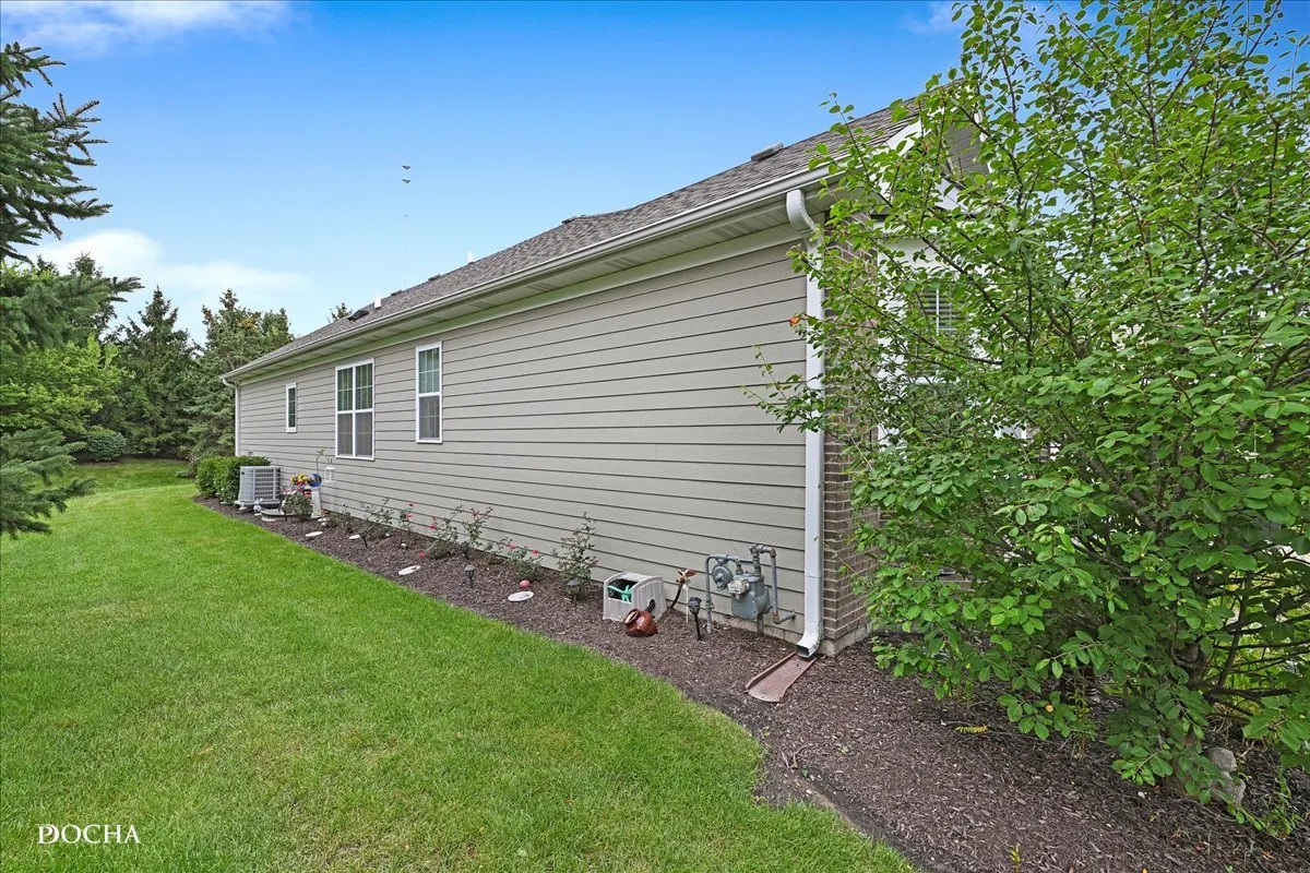 2687 Nicole Circle IL