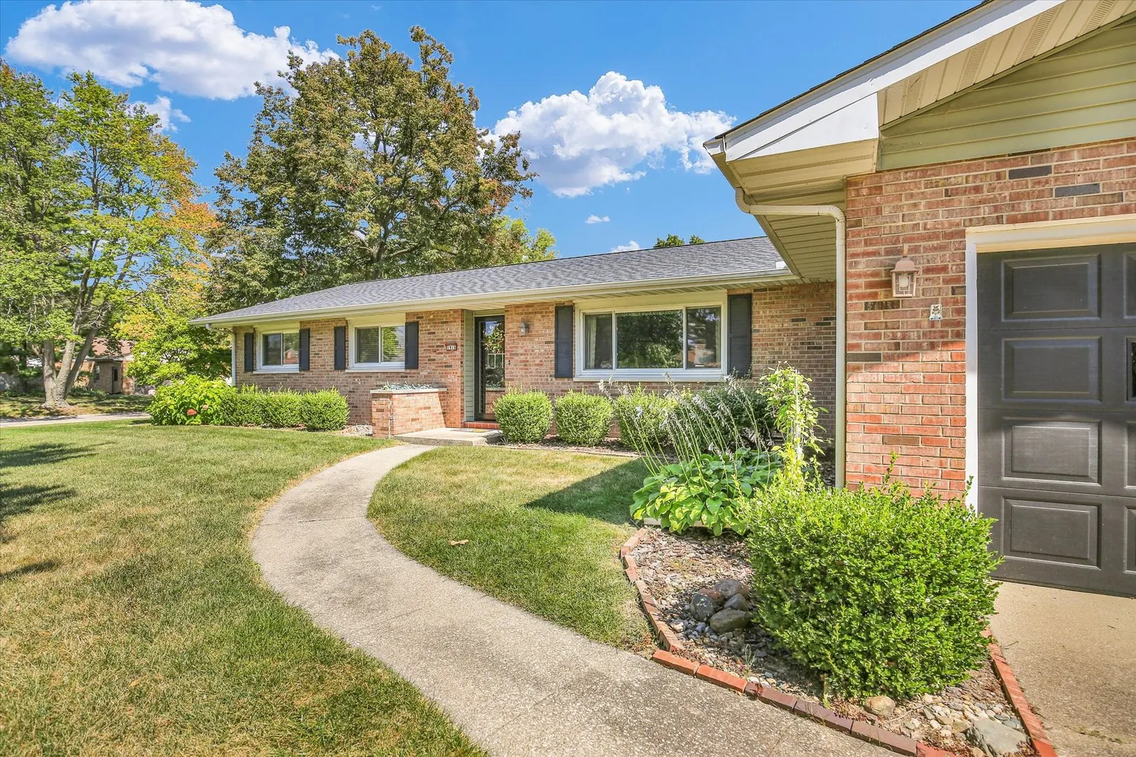 1918 Robert Drive IL