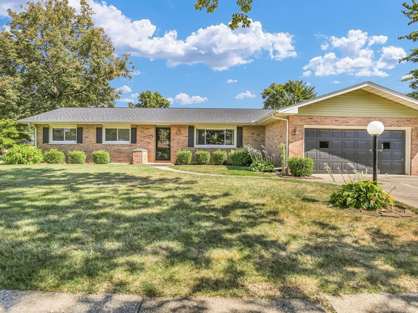 1918 Robert Drive IL