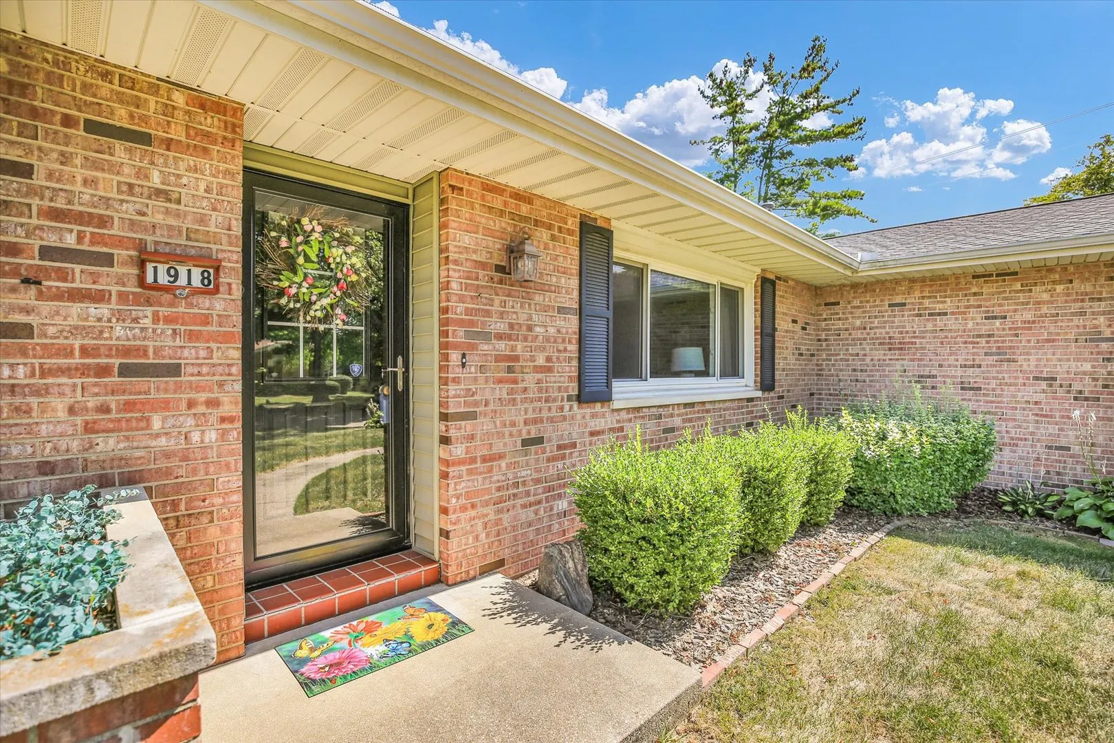 1918 Robert Drive IL