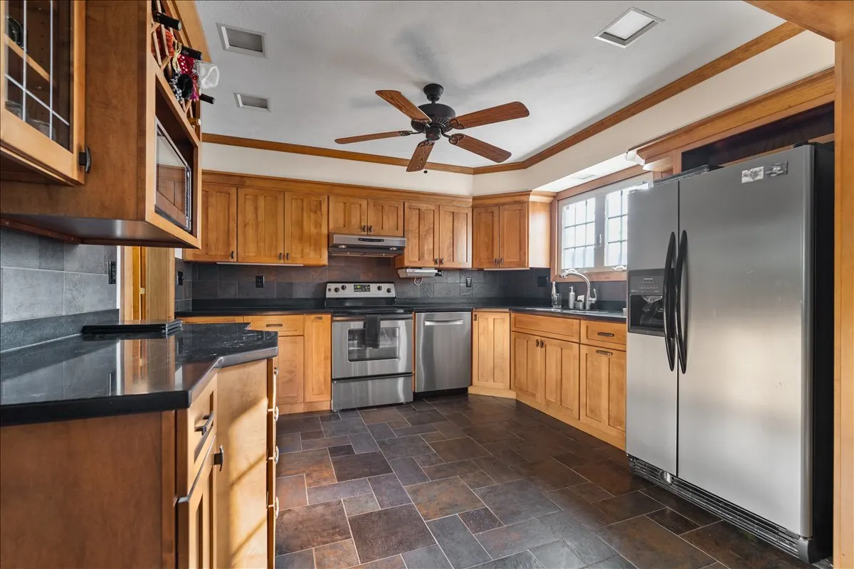 109 S Devonshire Drive IL
