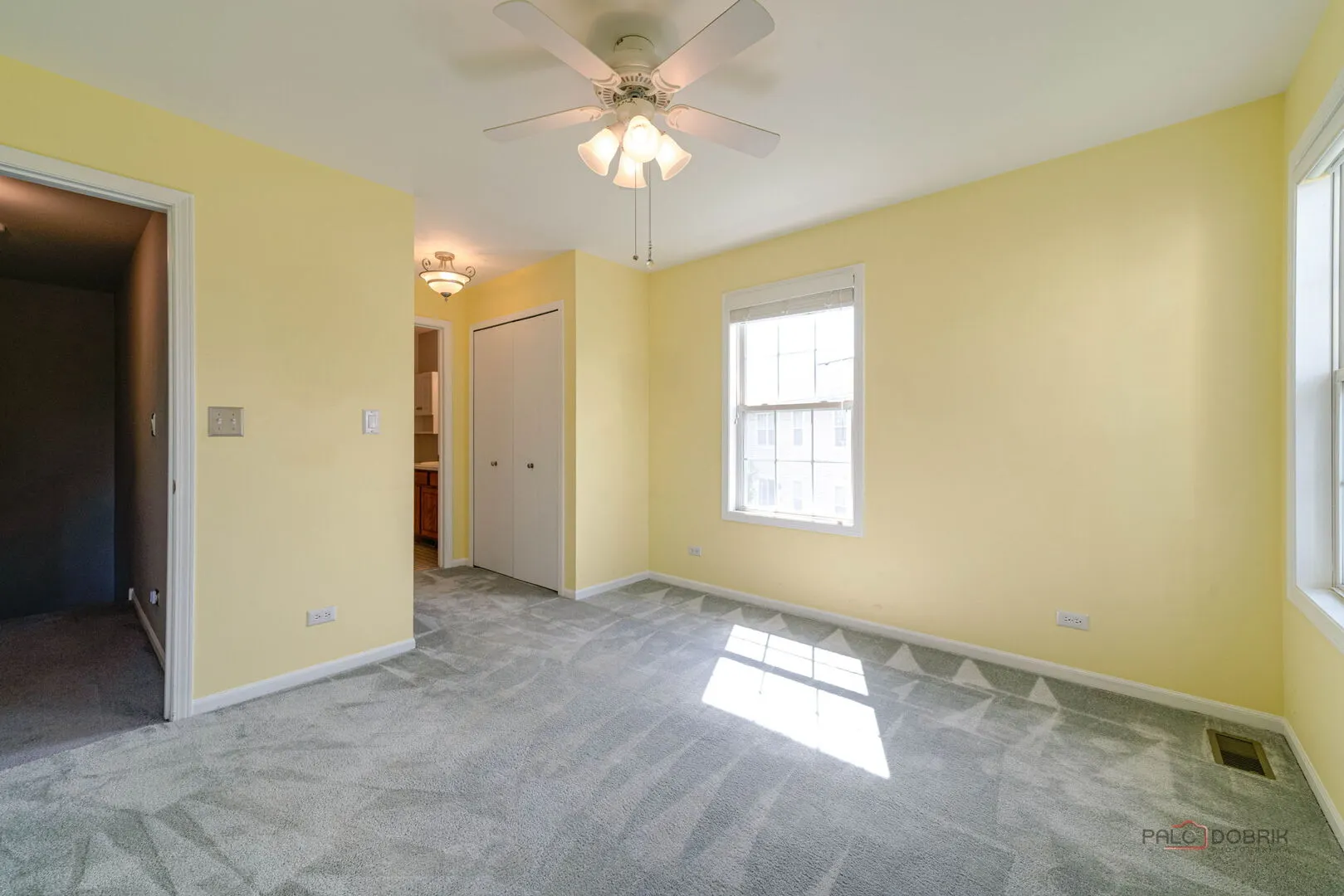 1432 Hampshire Court IL