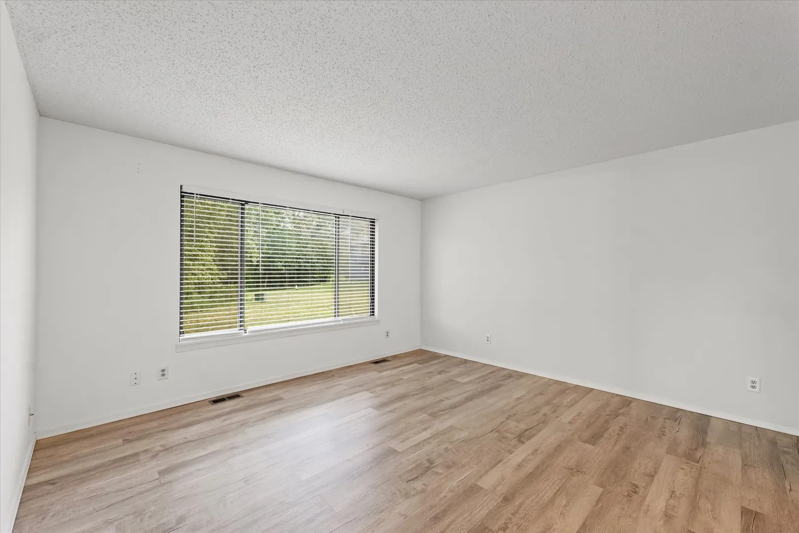 2537 Clayton Boulevard 0 IL