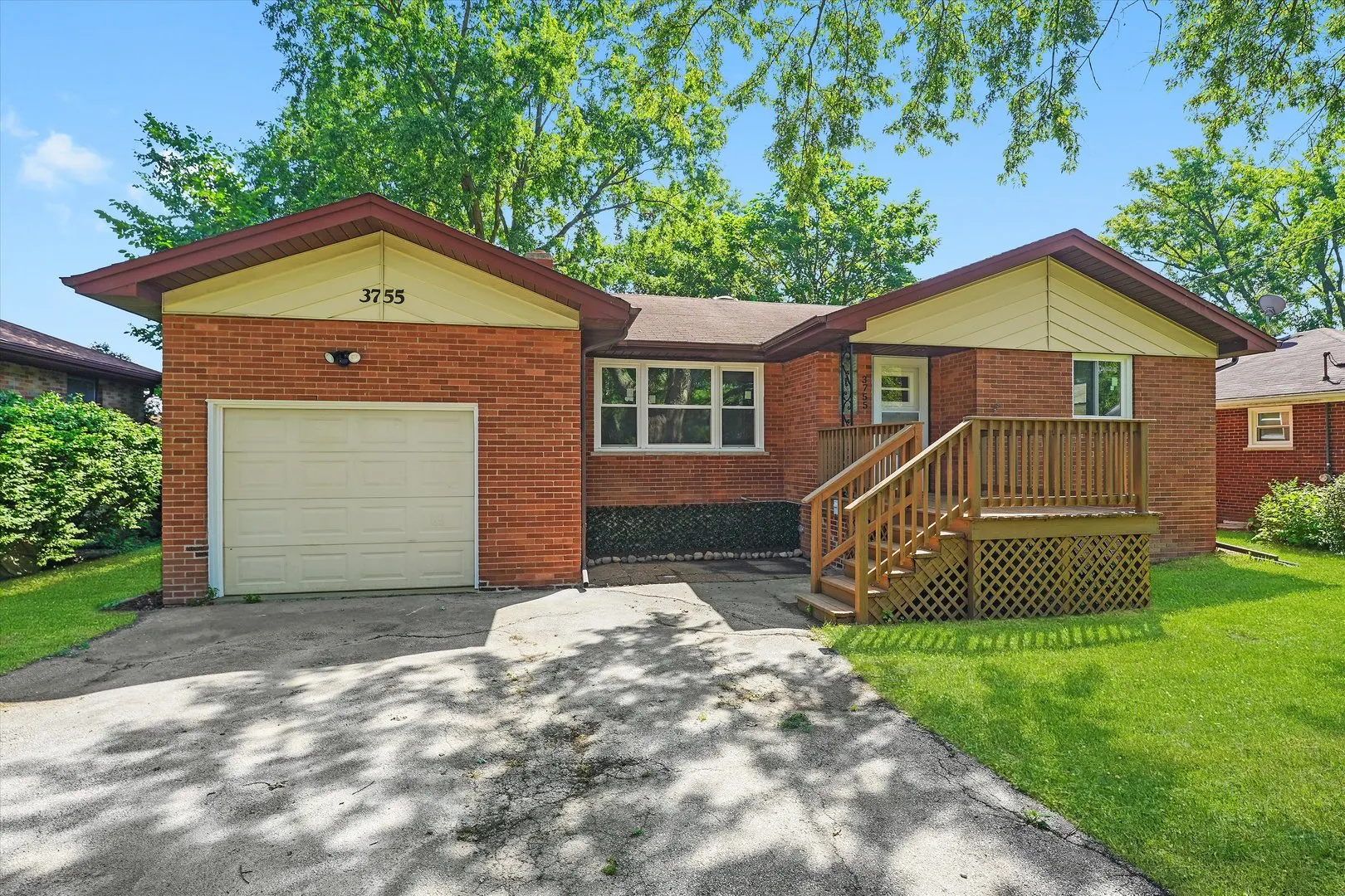 3755 EMERALD Avenue IL