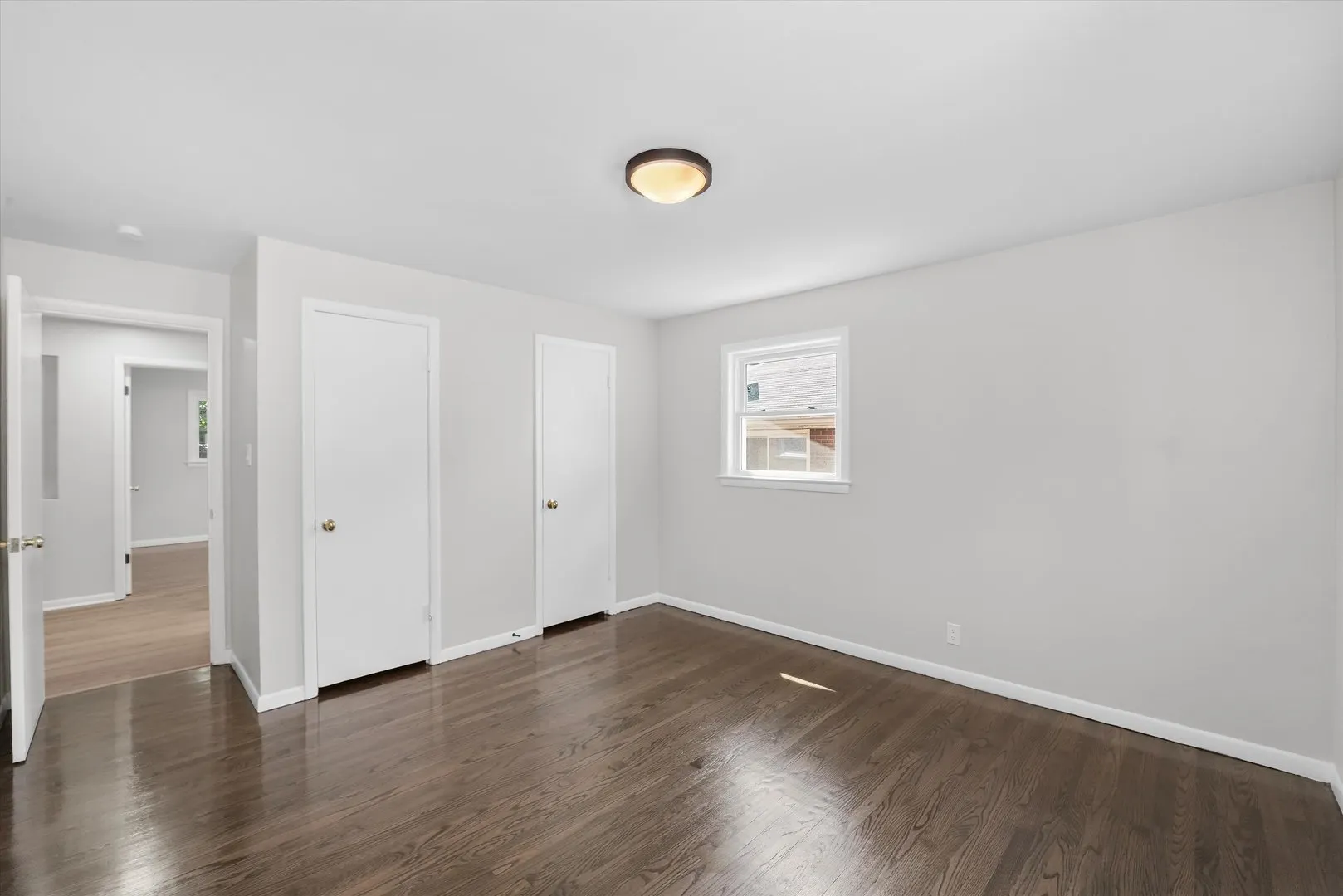 3755 EMERALD Avenue IL