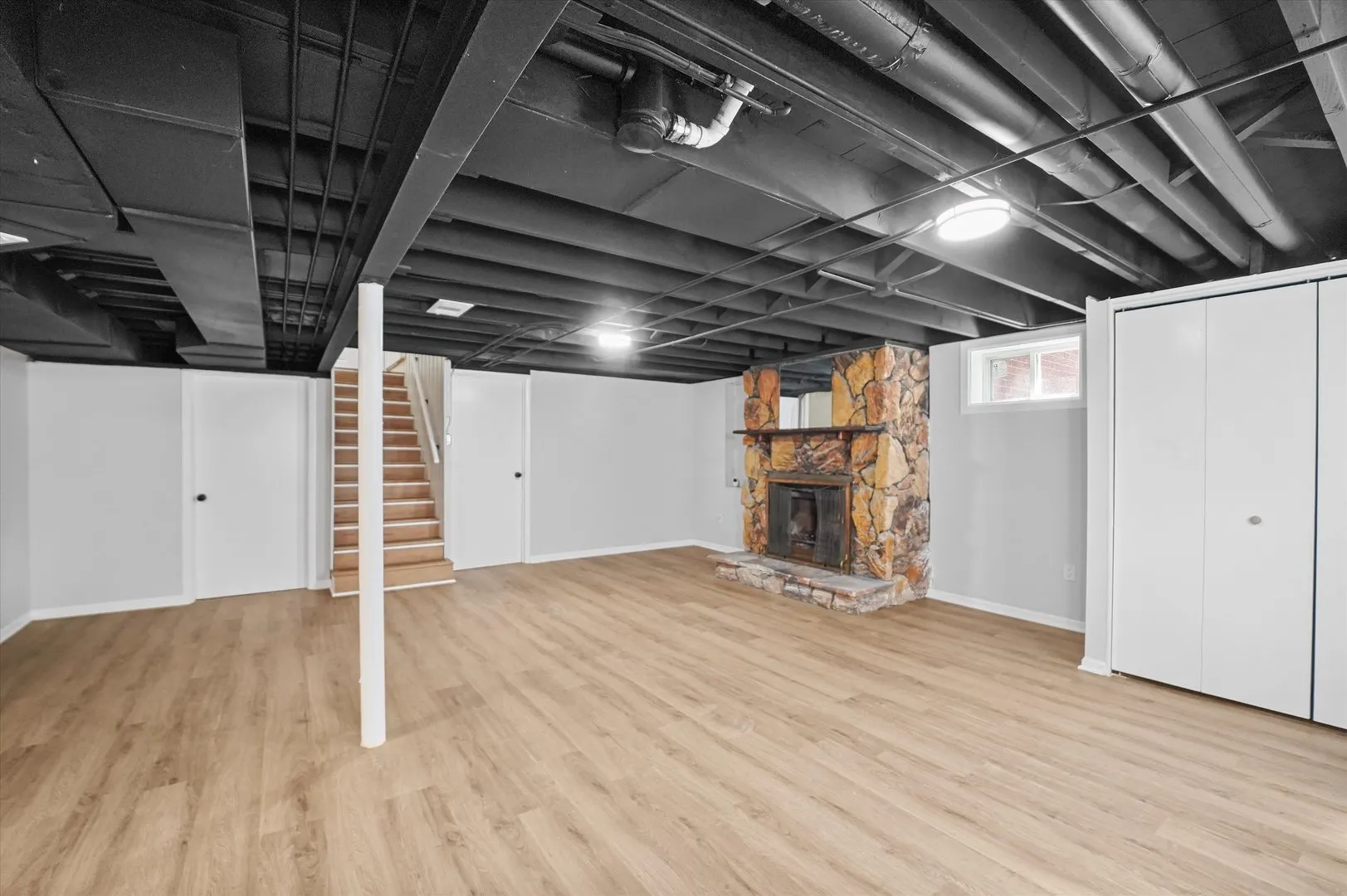 3755 EMERALD Avenue IL