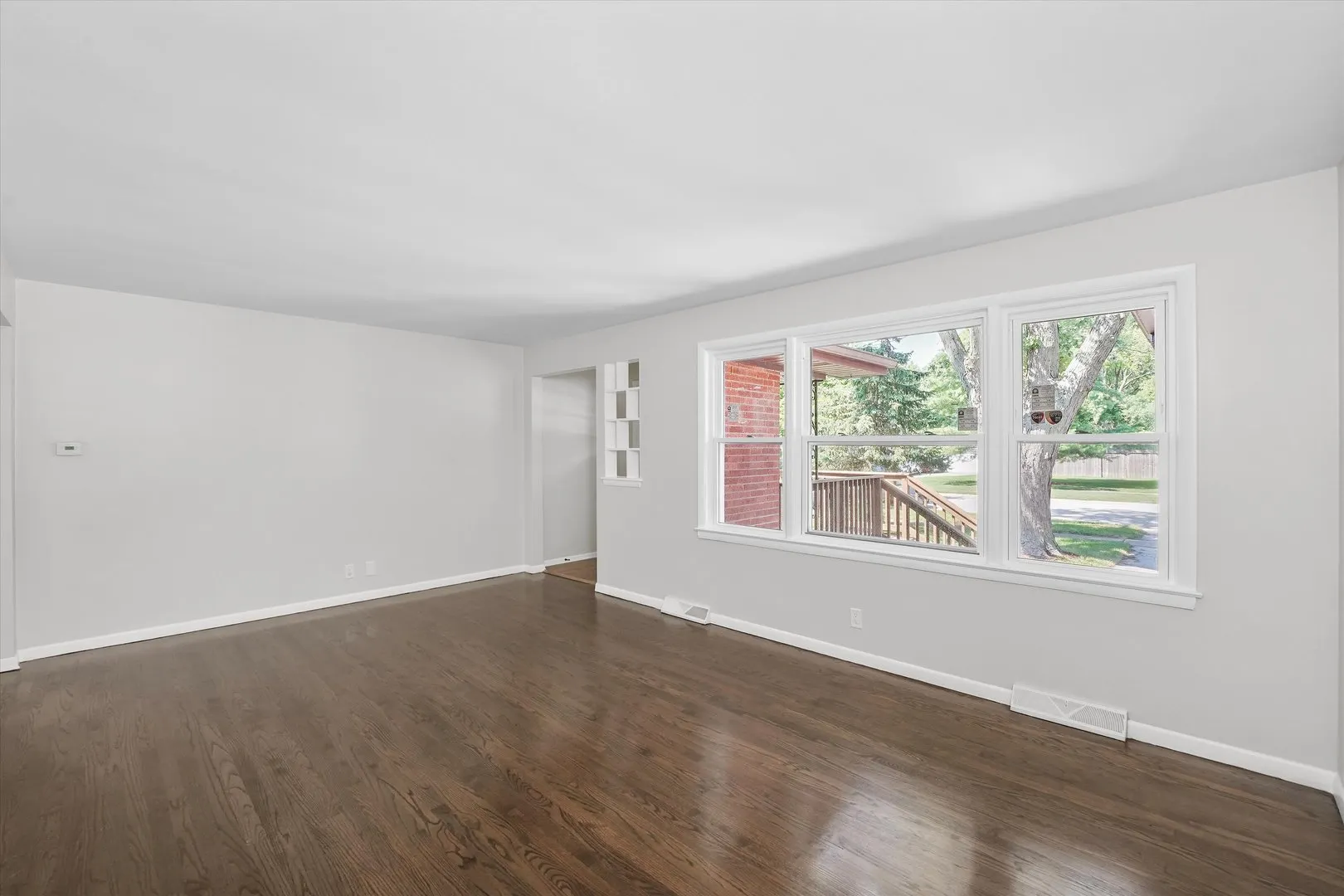 3755 EMERALD Avenue IL