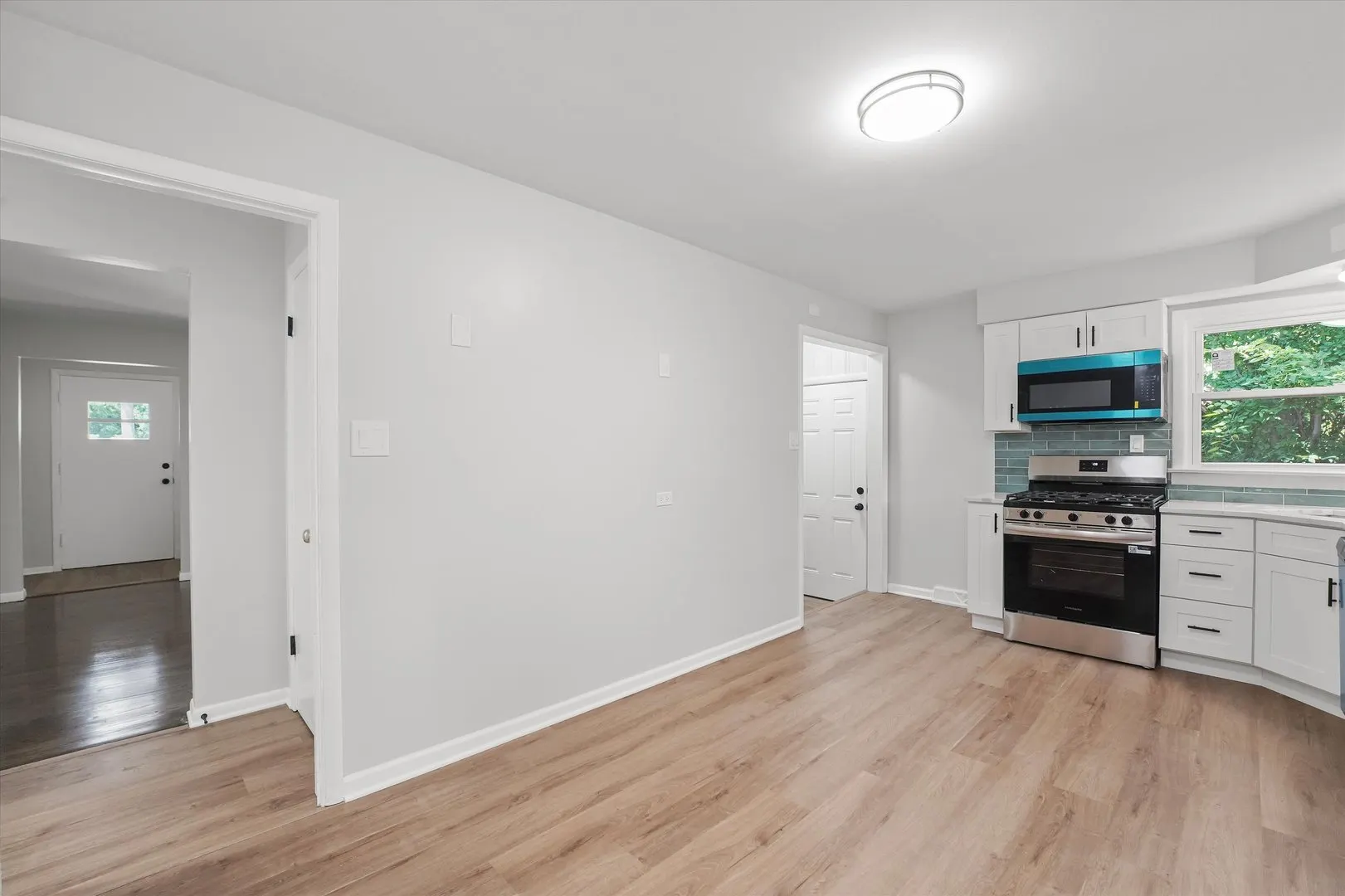 3755 EMERALD Avenue IL