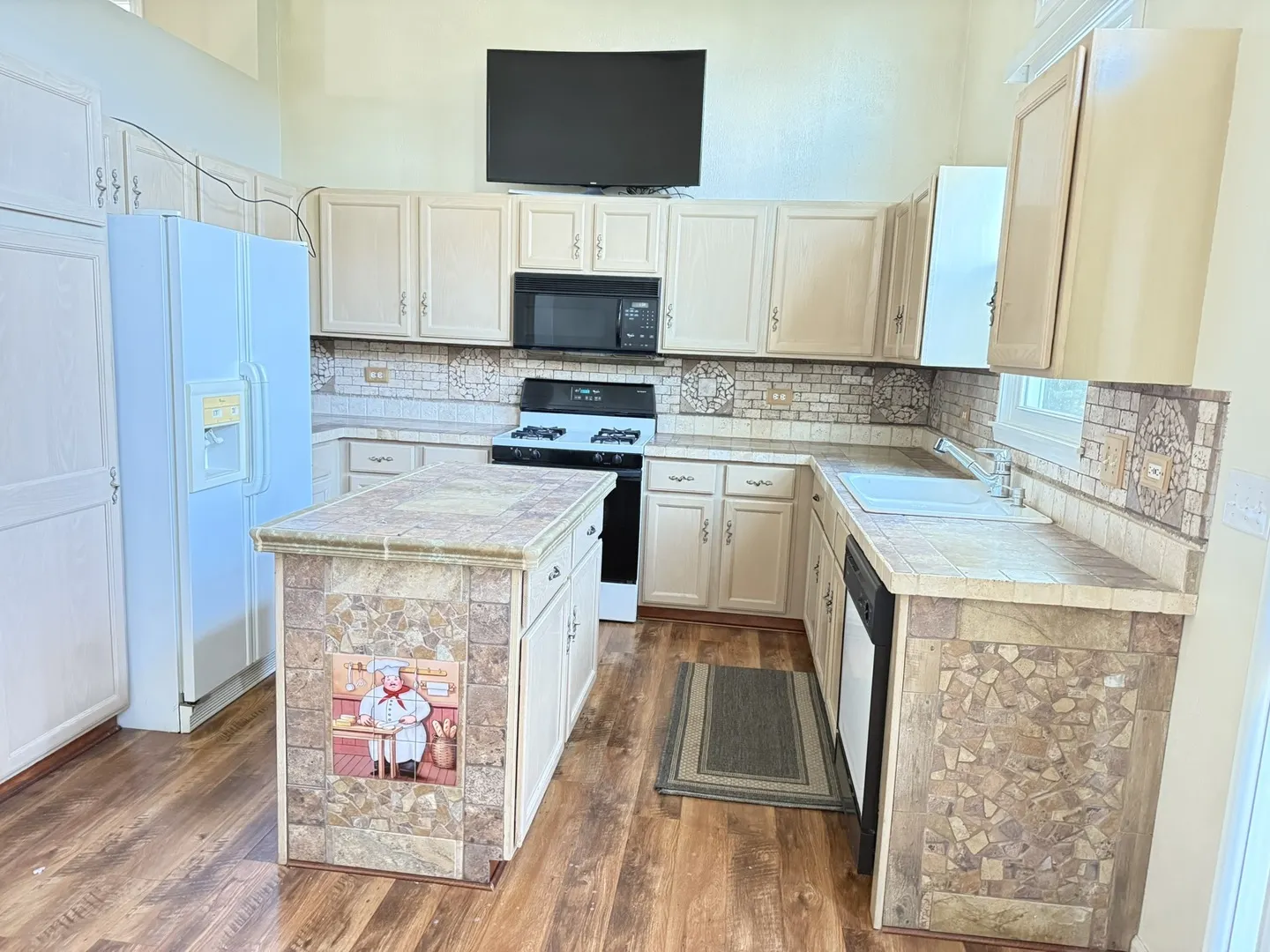 374 W Boxwood Court IL