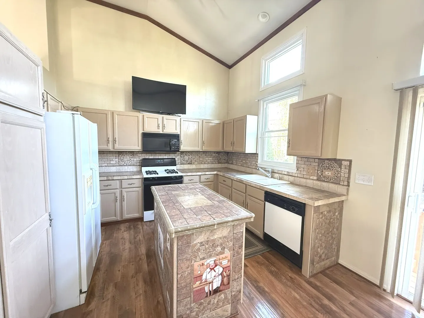 374 W Boxwood Court IL