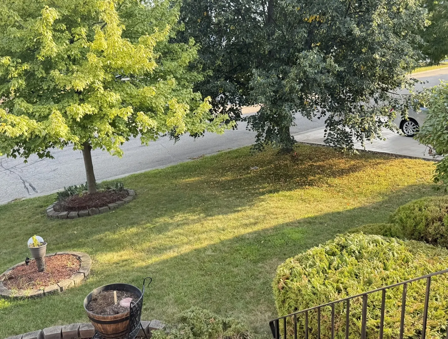 374 W Boxwood Court IL