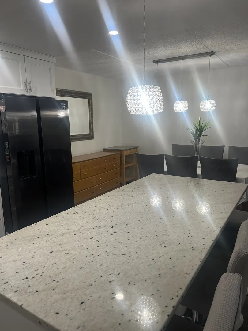 6540 W Irving Park Road 204 IL