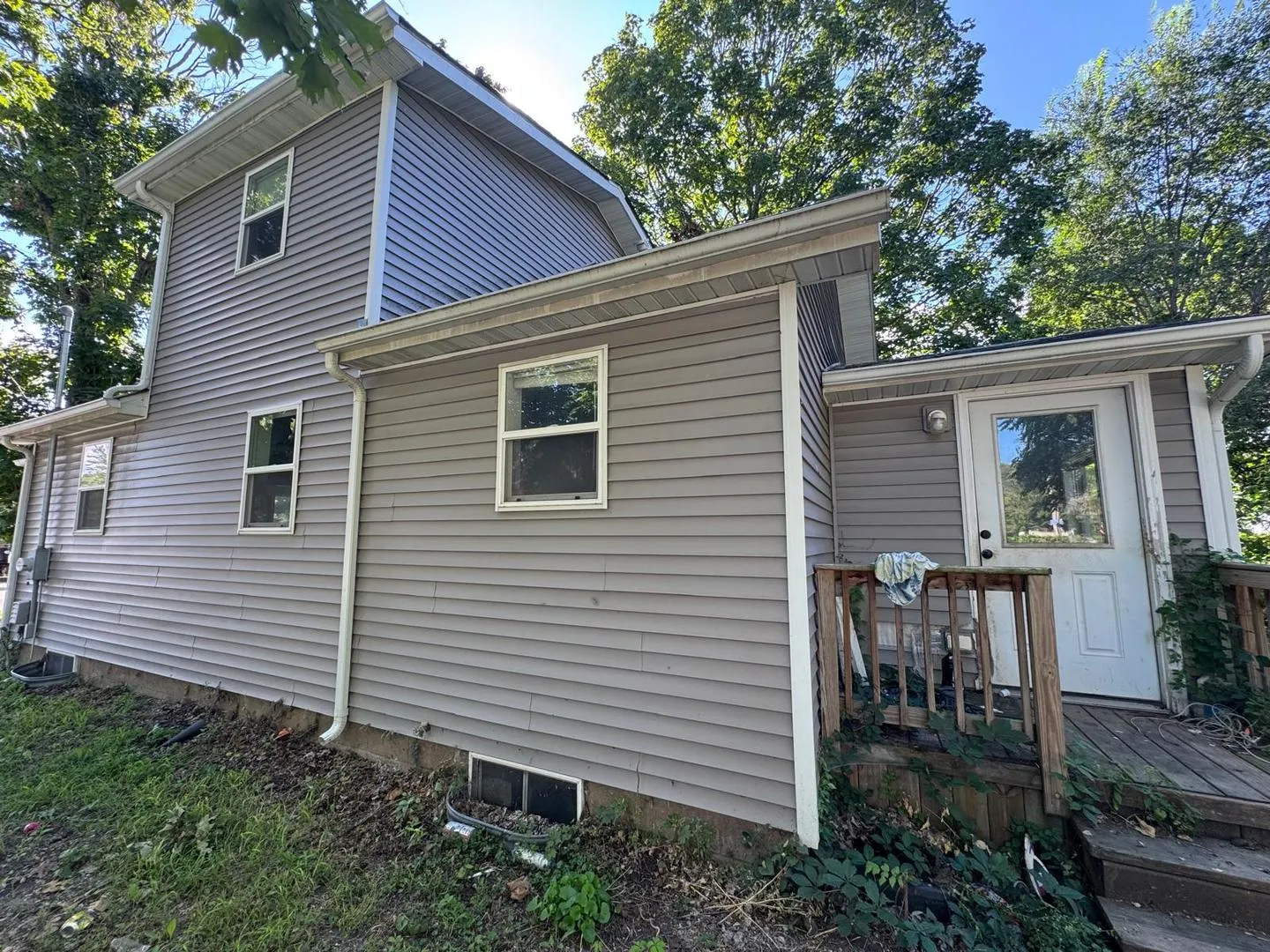 1260 E Bluff Street IL