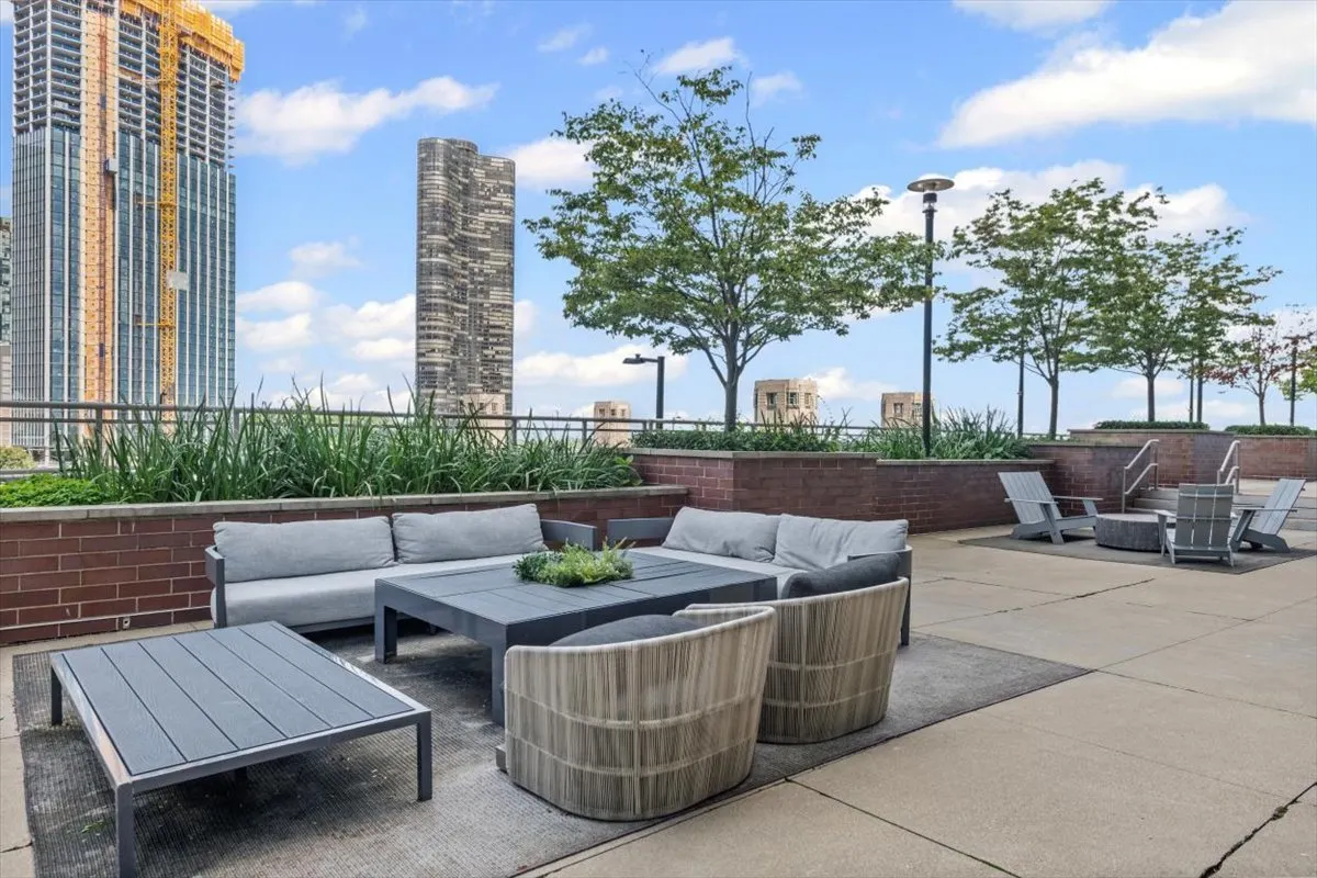 450 E Waterside Drive 2903 IL