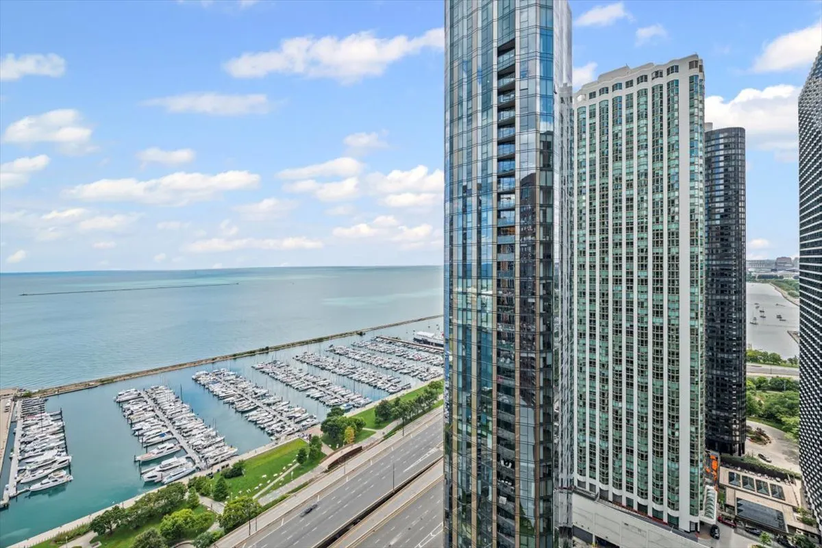 450 E Waterside Drive 2903 IL
