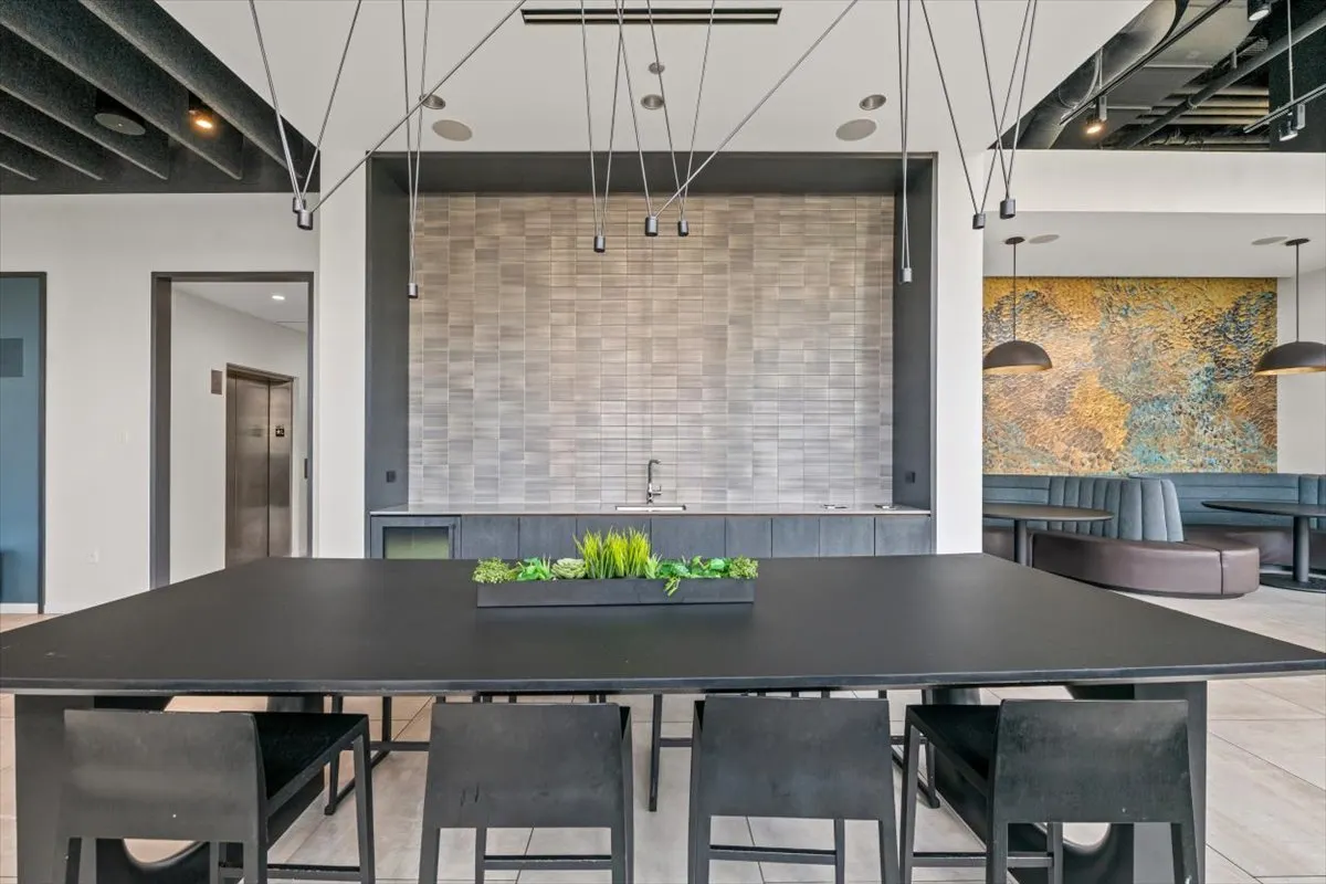 450 E Waterside Drive 2903 IL