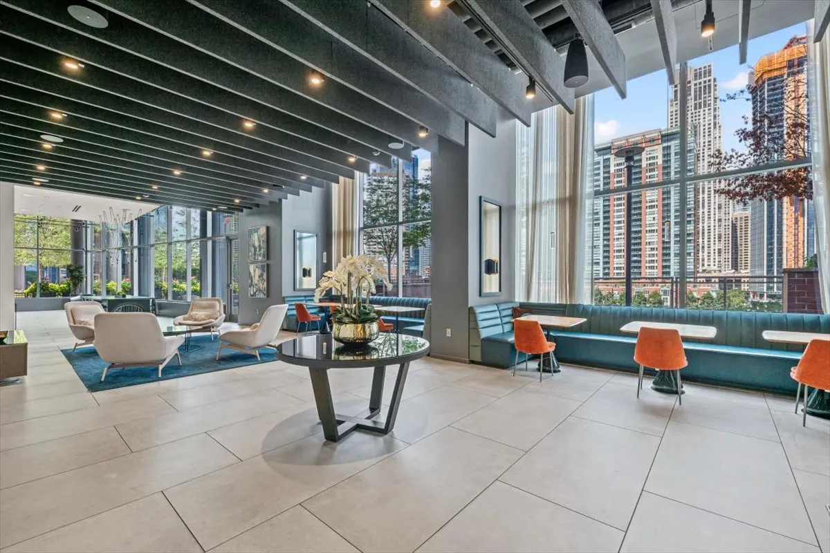 450 E Waterside Drive 2903 IL