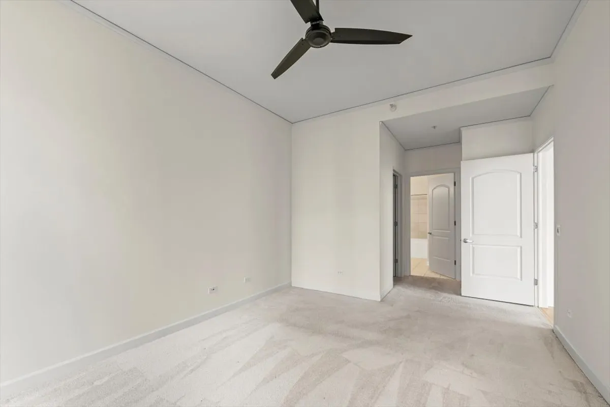 450 E Waterside Drive 2903 IL