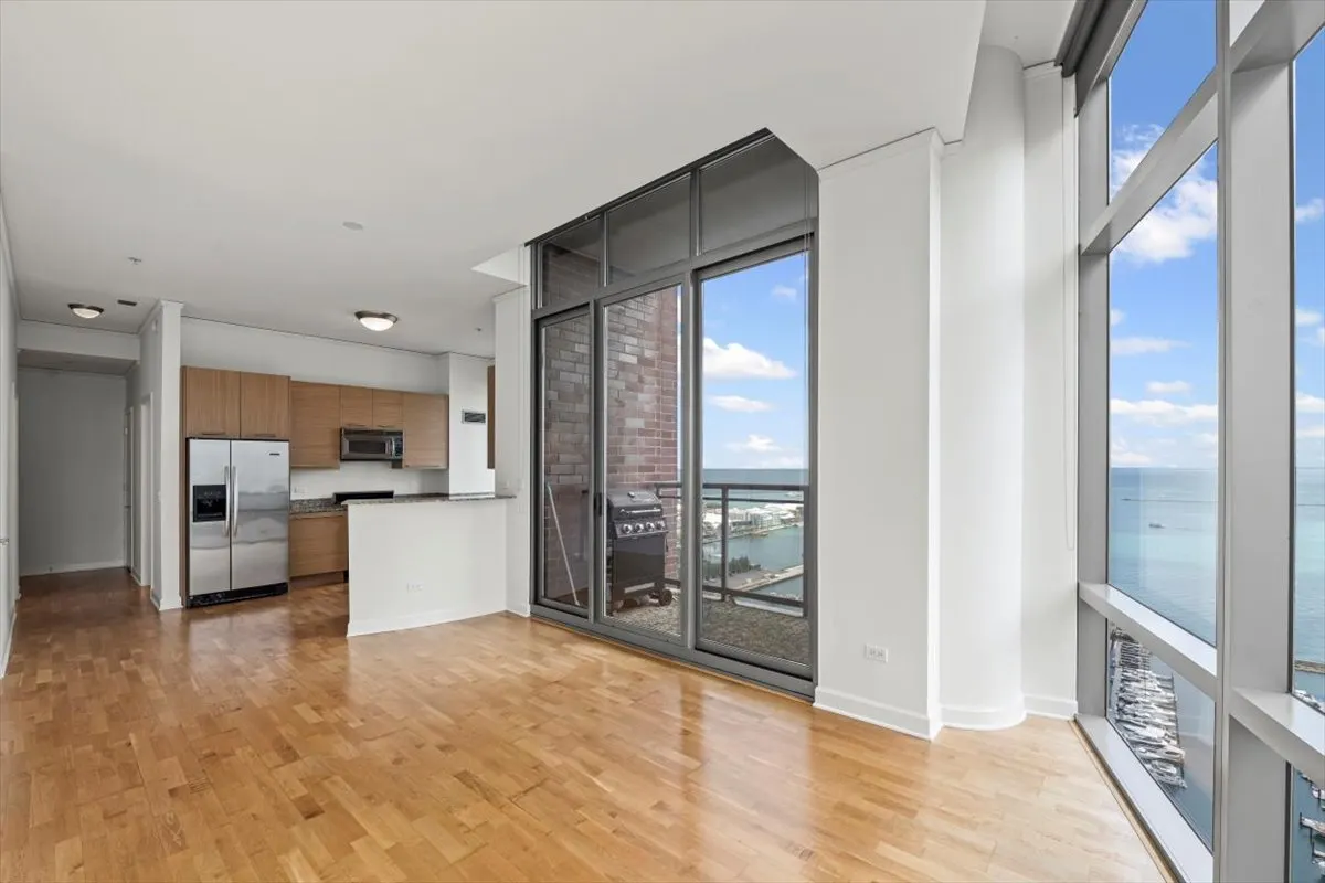 450 E Waterside Drive 2903 IL