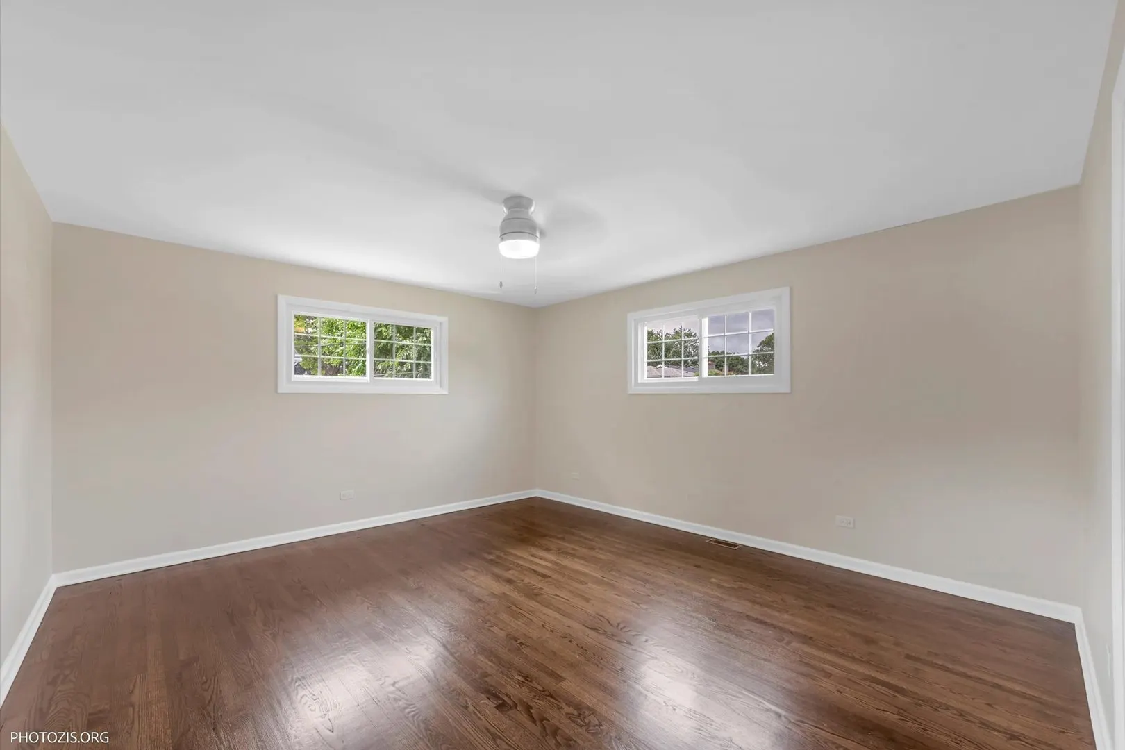 1501 E BARBERRY Lane IL