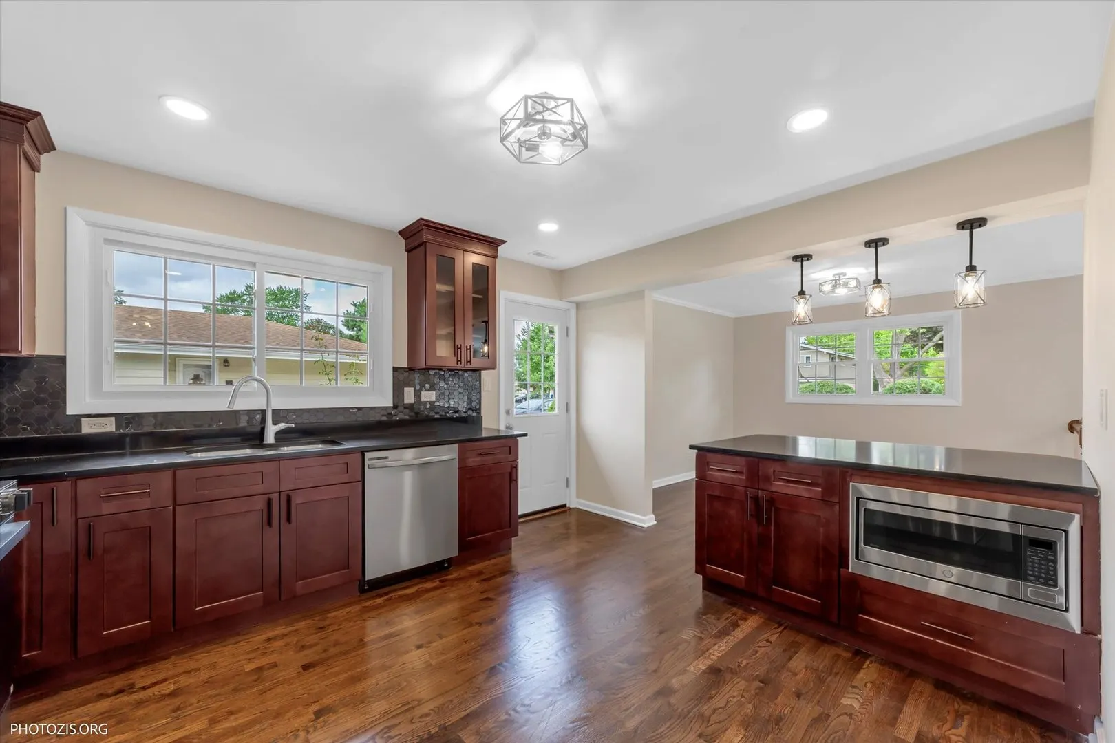 1501 E BARBERRY Lane IL