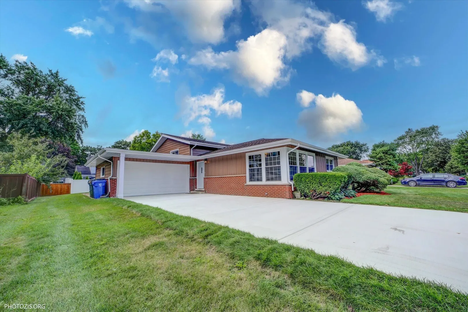 1501 E BARBERRY Lane IL