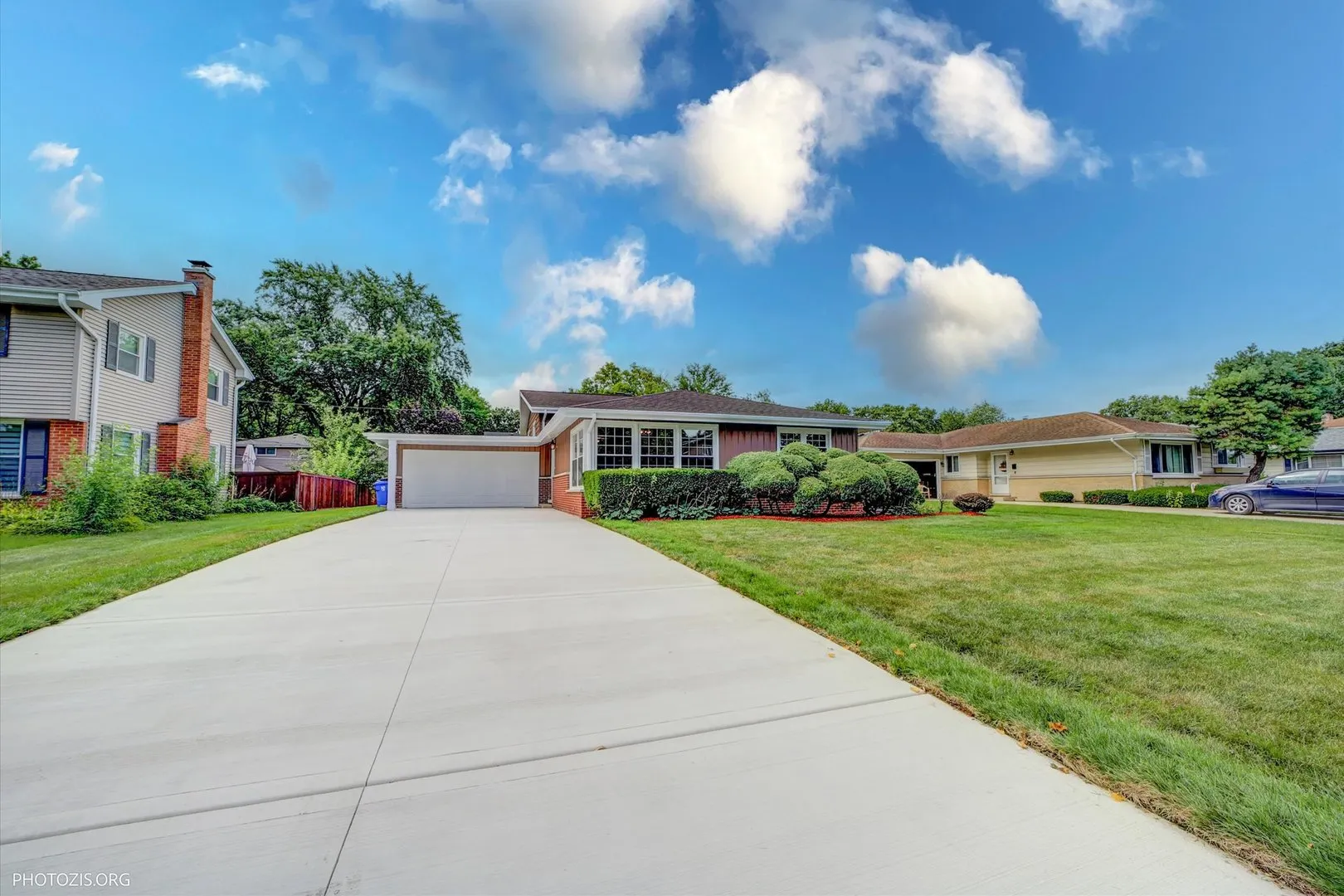 1501 E BARBERRY Lane IL
