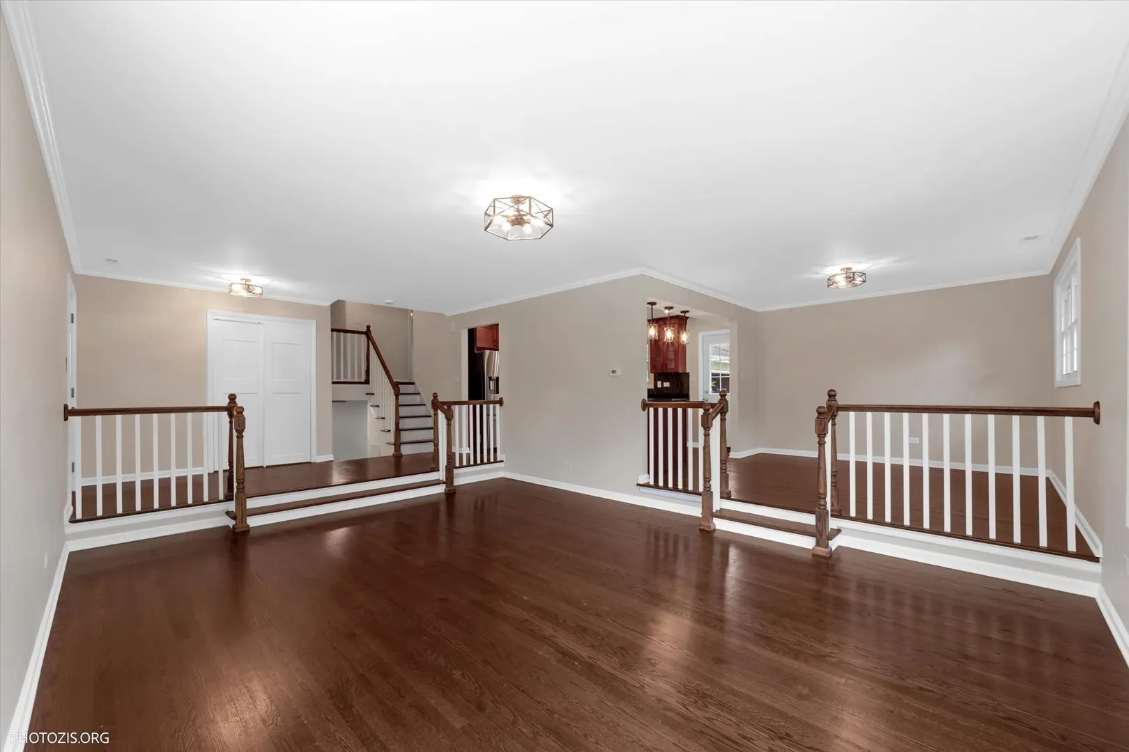 1501 E BARBERRY Lane IL