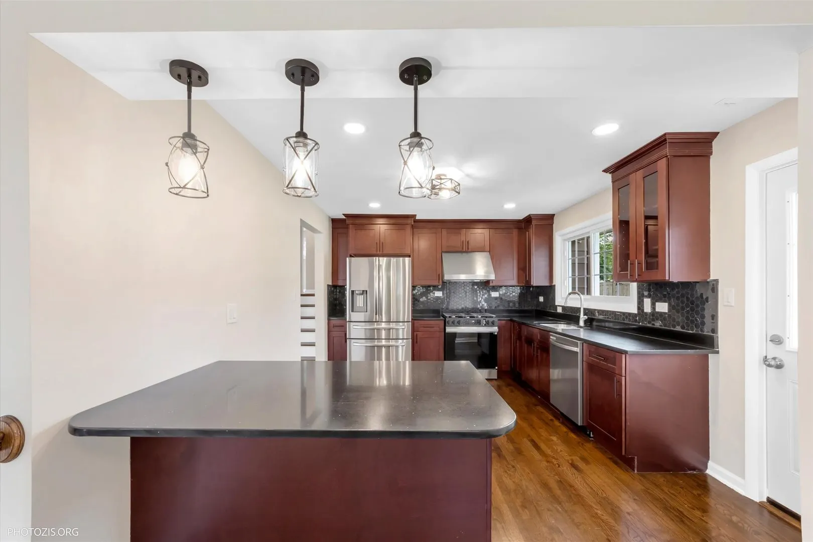 1501 E BARBERRY Lane IL