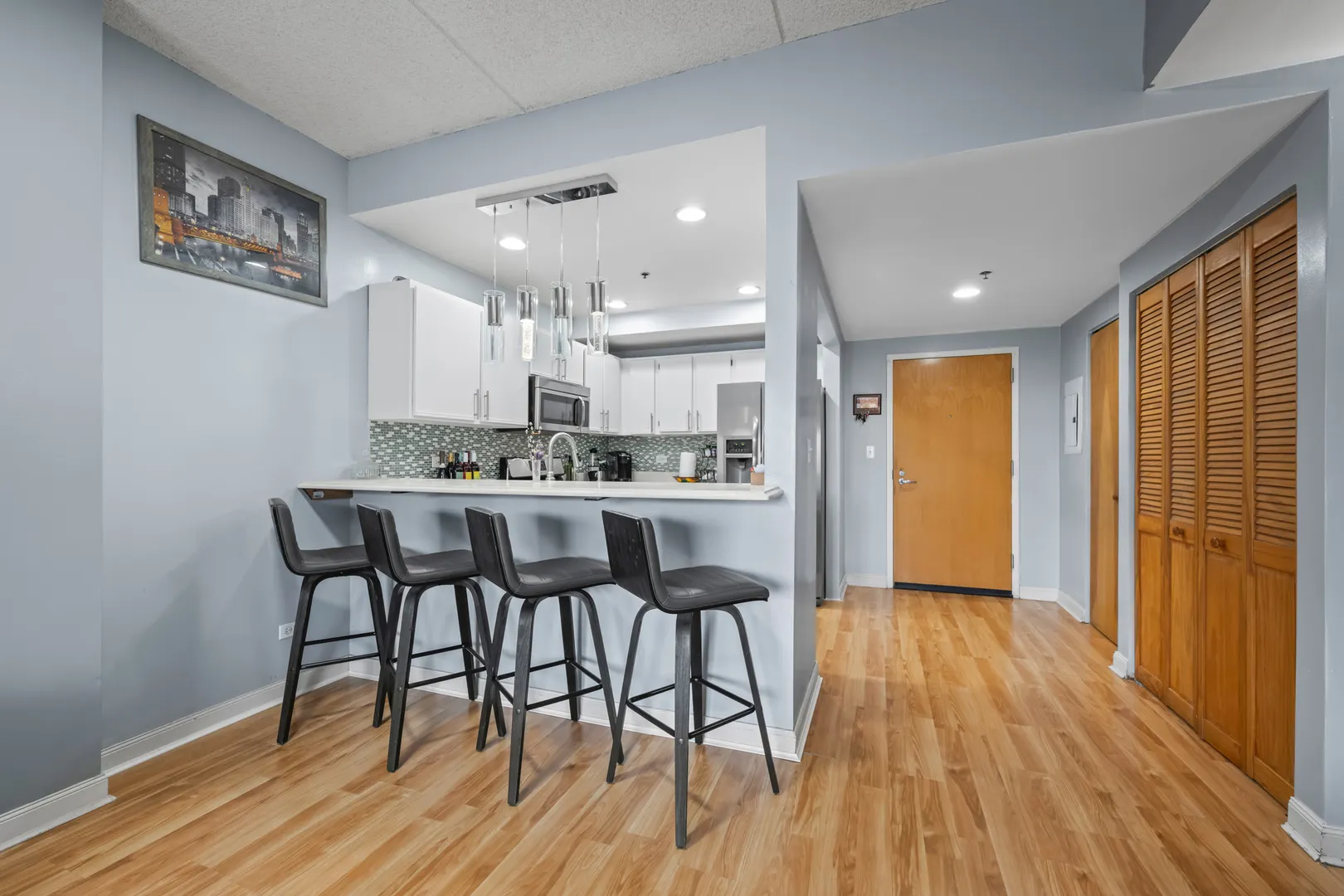 6238 W 26TH Street 202 IL