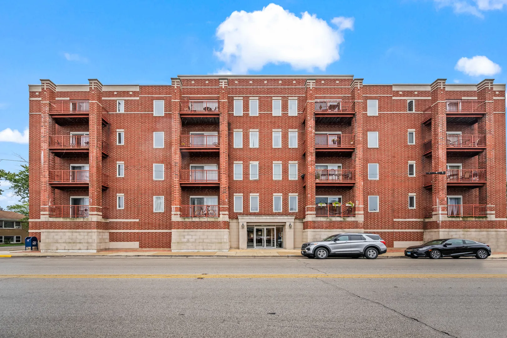 6238 W 26TH Street 202 IL